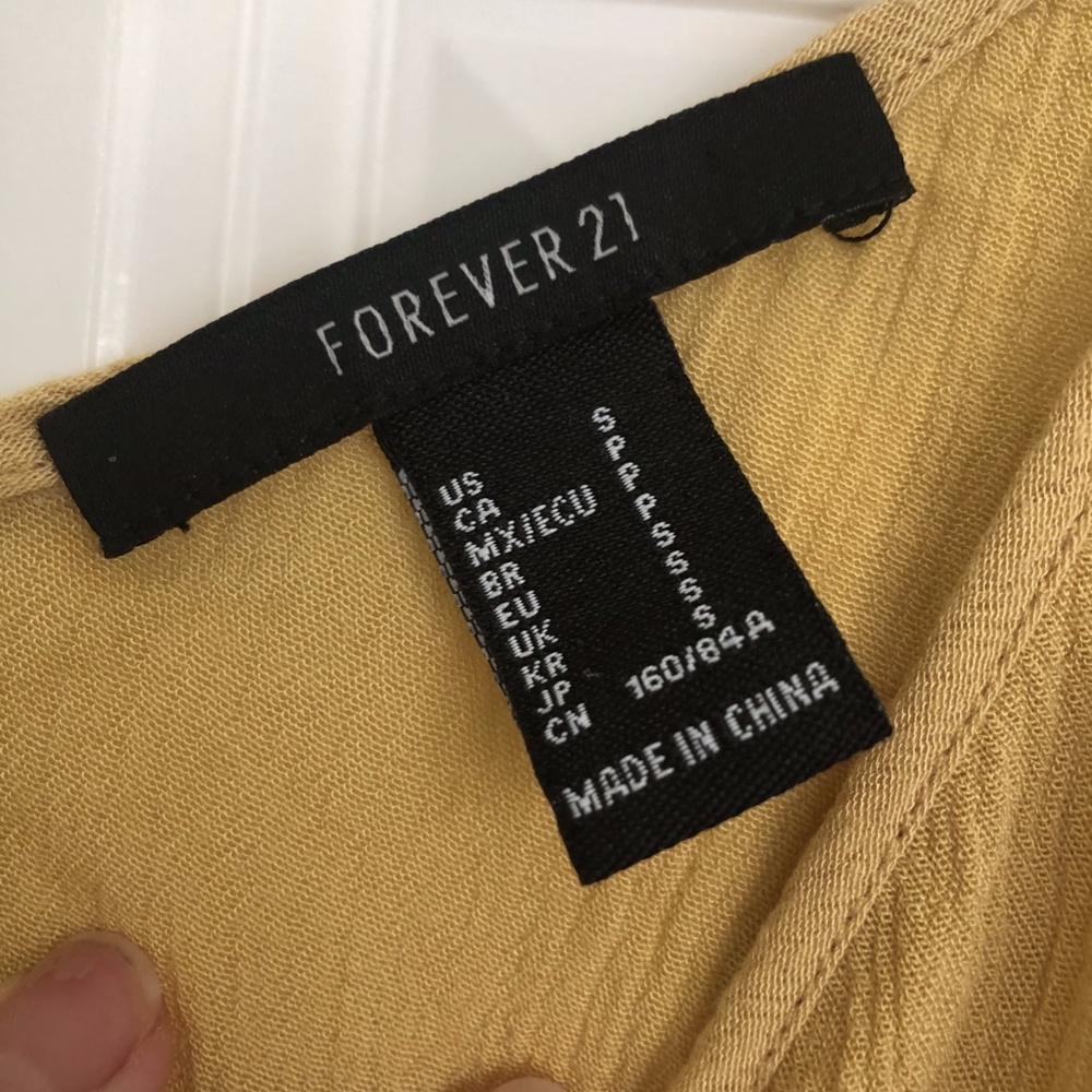 Yellow Button-Up Tank Top - Picture 3 of 3